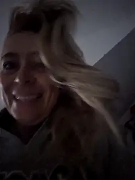 Sara Valkyri online show from 11-12-25, 08:56