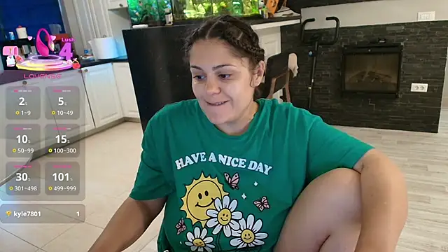 Layla- online show from 07-08-26, 10:49