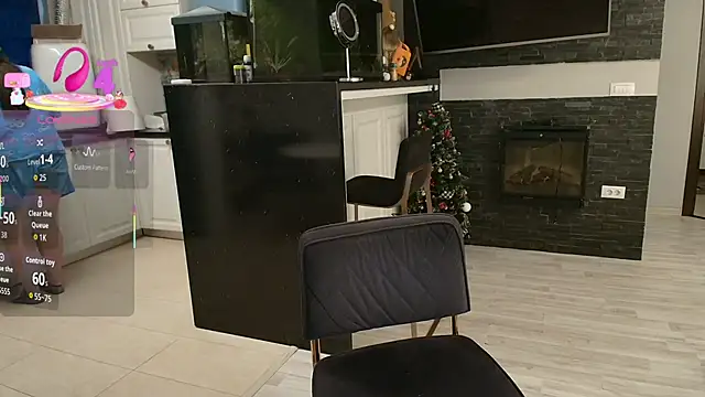 Layla- online show from 02-12-26, 10:59