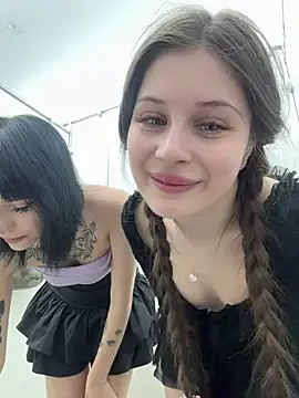 Snapshot of melicious_ chatting on 06-02-26, 04:29 melicious online show from 06-02-26, 04:29