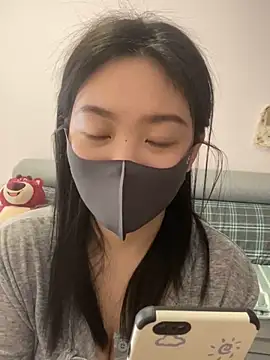 Snapshot of pangtouyubb chatting on 03-05-25, 05:40 pangtouyubb online show from 03-05-25, 05:40