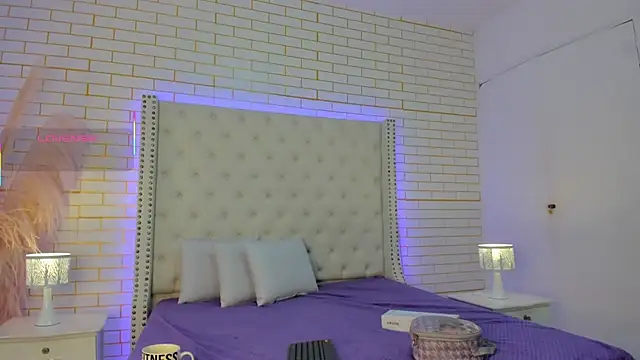 Emilly wilson  online show from 10-10-25, 11:55