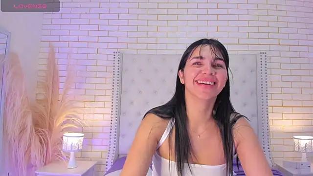 Emilly wilson  online show from 11-23-25, 12:37