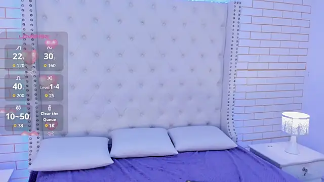 Emilly wilson  online show from 09-10-25, 12:15