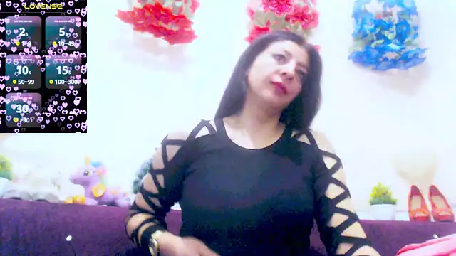 Alina eve online show from 10-28-25, 08:57