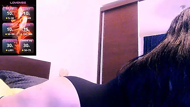 Alina eve online show from 11-30-25, 08:26