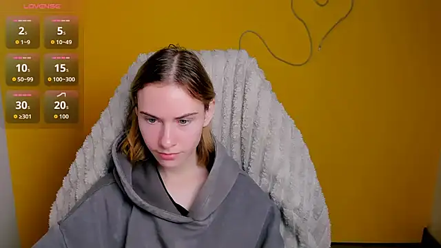 Fiona Night online show from 02-12-26, 06:35