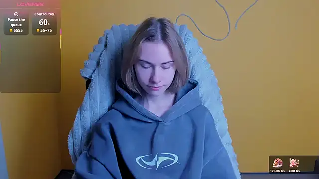 Fiona Night online show from 12-19-25, 06:27