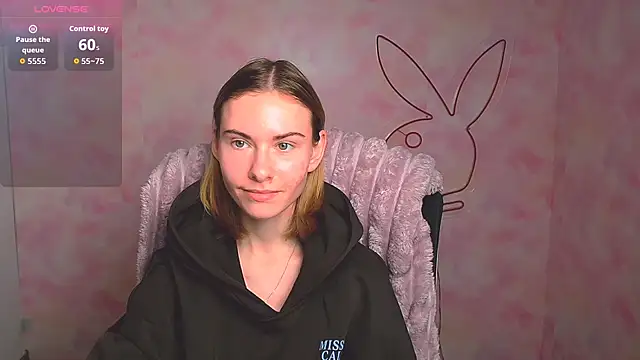 Fiona Night online show from 03-05-26, 06:32