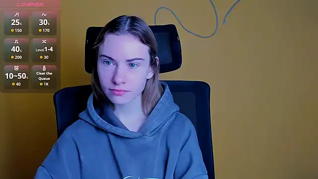 Fiona Night online show from 02-18-26, 06:22