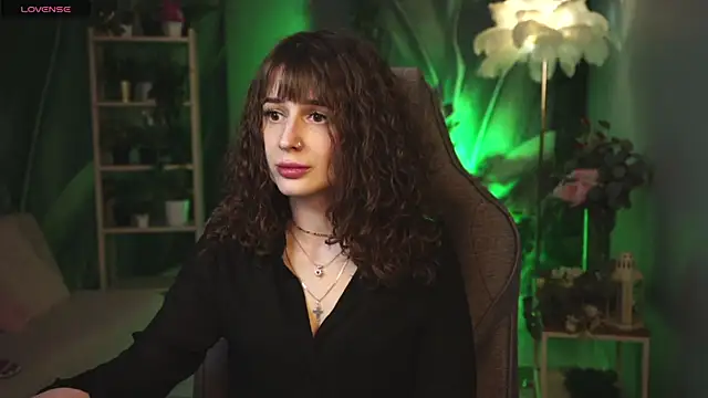 OliviaMcClean online show from 05-04-26, 11:29