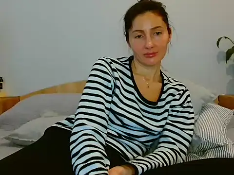 Snapshot of Irina9793 chatting on 02-18-26, 10:01 Irina9793 online show from 02-18-26, 10:01