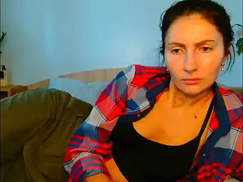 Snapshot of Irina9793 chatting on 10-23-25, 09:08 Irina9793 online show from 10-23-25, 09:08