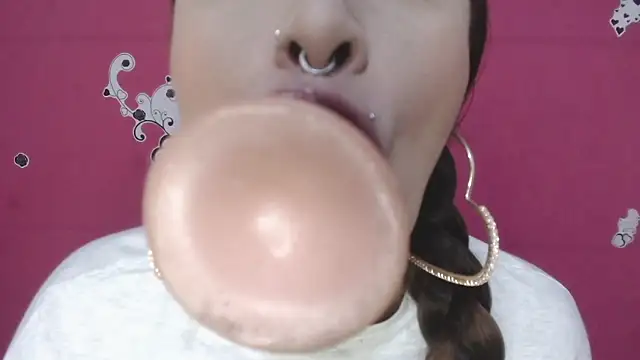 nicollewayne10 online show from 02-28-25, 01:26