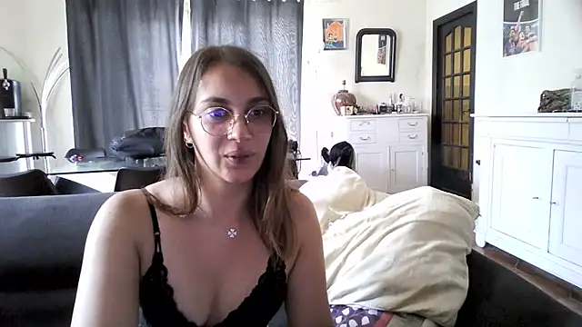 Snapshot of _little_blake chatting on 06-01-26, 08:47 little blake online show from 06-01-26, 08:47