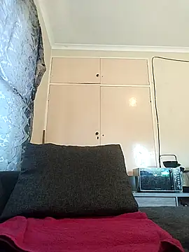 JuicyMilkyTizzy online show from 09-17-25, 07:43