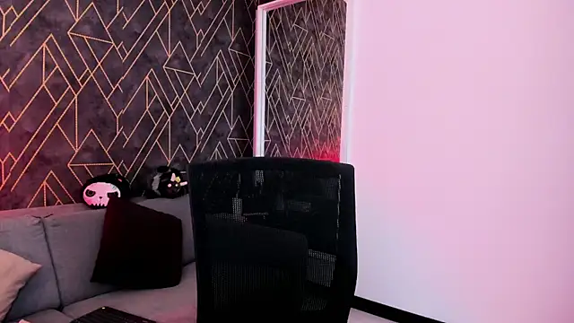 Tahara Romanov online show from 11-14-25, 03:48