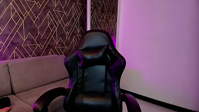 Tahara Romanov online show from 04-13-26, 04:33