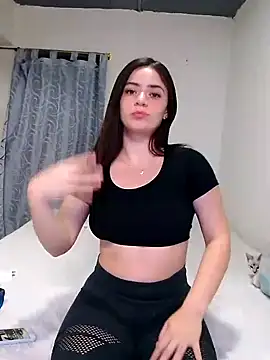 Snapshot of melisa_labonboncito chatting on 10-08-25, 05:57 melisa labonboncito online show from 10-08-25, 05:57