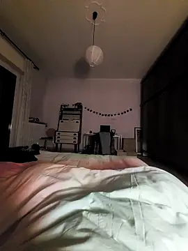 Cazzettostorto99 online show from 10-22-25, 09:46