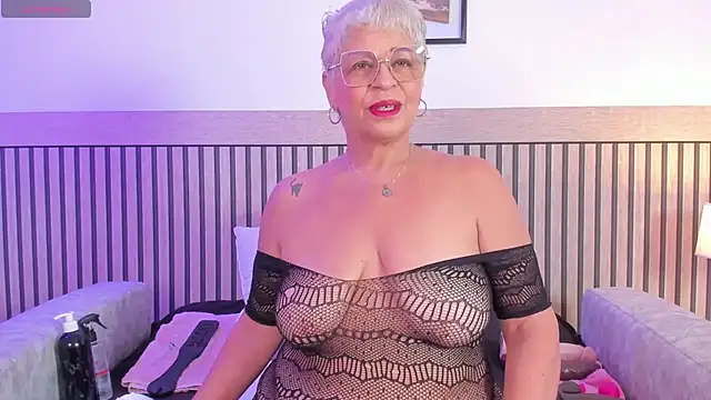 Lucy Milf 68 online show from 01-09-26, 10:44