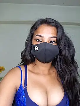 Snapshot of Noor-Bold chatting on 10-27-25, 02:51 Noor-Bold online show from 10-27-25, 02:51