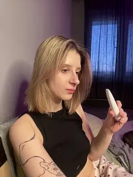 amorearte m online show from 03-09-25, 04:27