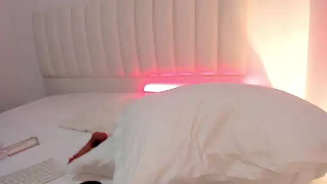 Hannahx   online show from 03-15-26, 05:20