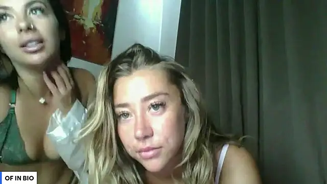 LilyXLana online show from 02-28-25, 02:20