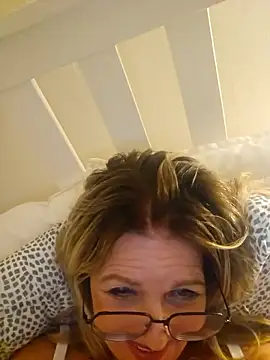 Melody73 online show from 10-25-25, 12:32