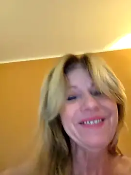 Melody73 online show from 11-11-25, 07:03