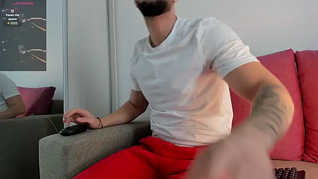 Snapshot of nicholasX1 chatting on 10-01-25, 08:19 nicholasX1 online show from 10-01-25, 08:19