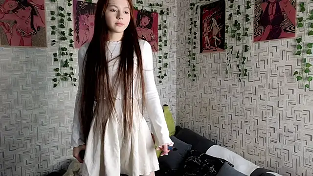 Snapshot of Lusy_PickMe chatting on 03-02-25, 04:07 Lusy PickMe online show from 03-02-25, 04:07