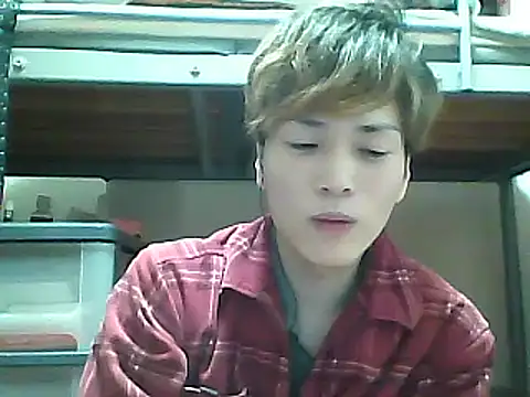 Snapshot of mgnhiroyuki chatting on 03-14-25, 04:51 mgnhiroyuki online show from 03-14-25, 04:51