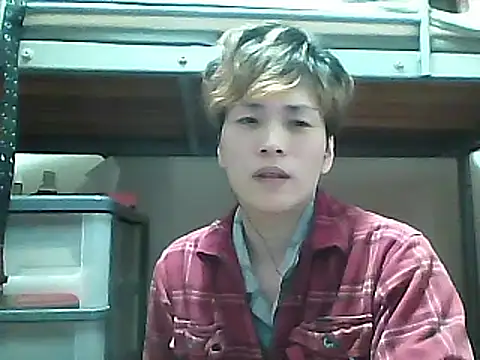 Snapshot of mgnhiroyuki chatting on 03-18-25, 05:23 mgnhiroyuki online show from 03-18-25, 05:23