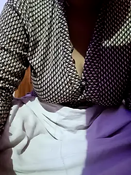 Beautiful Puja online show from 03-14-25, 03:47