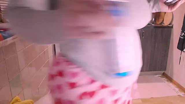 SoftLia online show from 12-31-24, 05:51