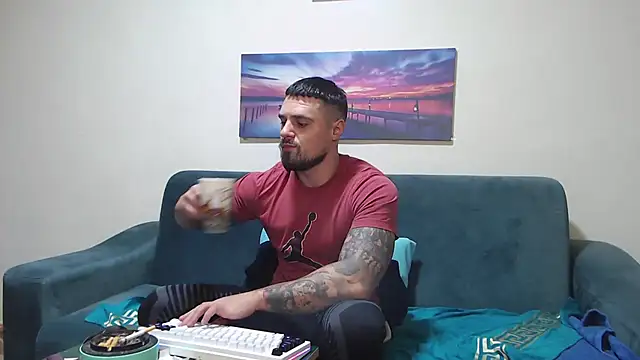 Tiberius hunk online show from 01-10-26, 07:31