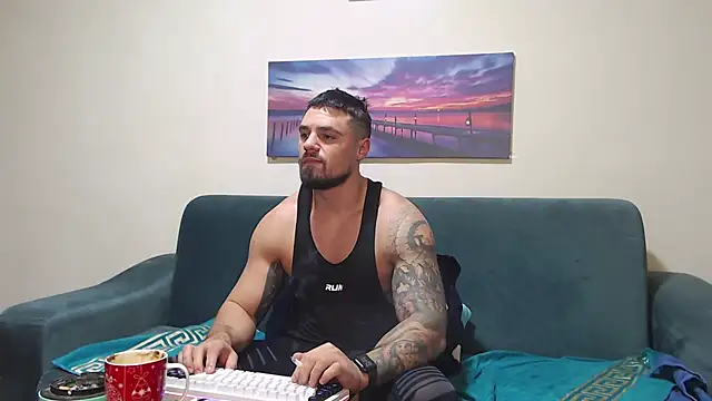 Tiberius hunk online show from 01-13-26, 05:22