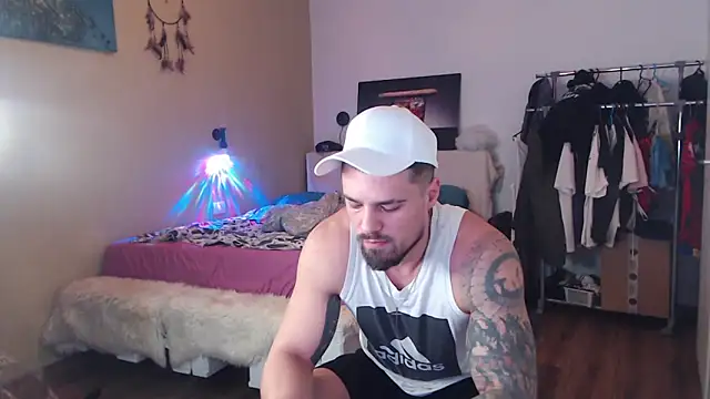 Tiberius hunk online show from 02-02-26, 04:33