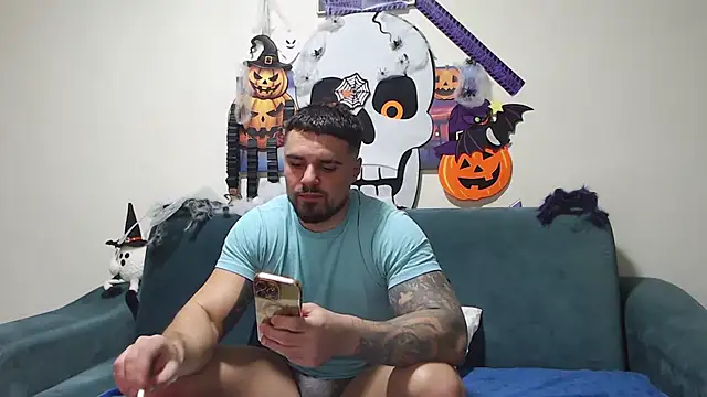 Tiberius hunk online show from 11-08-25, 01:58