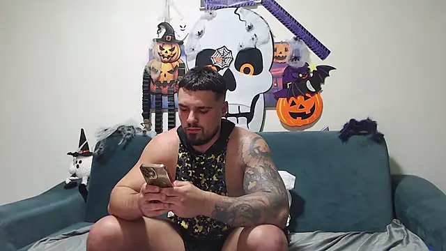 Tiberius hunk online show from 11-07-25, 07:29