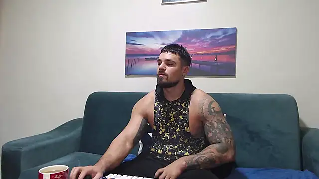 Tiberius hunk online show from 12-18-25, 05:56