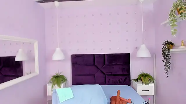 Hanaahquinn online show from 10-06-25, 11:55