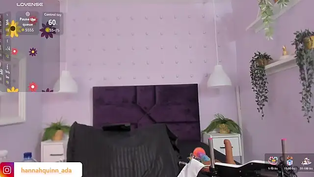 Hanaahquinn online show from 11-11-25, 11:49