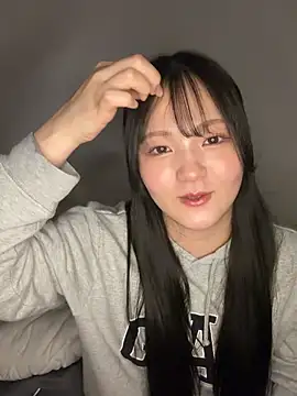 MinaKubo online show from 04-06-26, 01:23