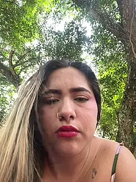 Snapshot of lunaxxx_69 chatting on 02-27-26, 08:08 lunaxxx 69 online show from 02-27-26, 08:08