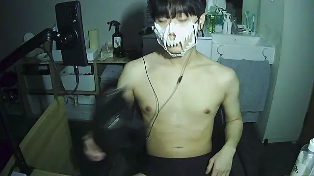 sdamvo2 online show from 04-12-26, 12:41