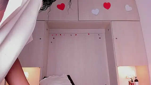 BeverlySteel online show from 02-08-26, 12:25