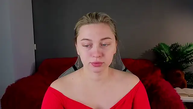 christie luv online show from 02-24-26, 01:01